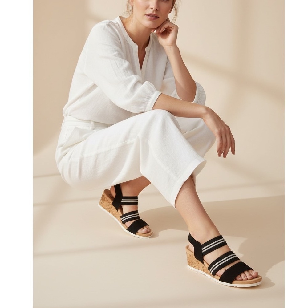 LifeStride Sunshine Sandals Black & White -Low Heel Wedges Size 8.5-Casual, Boho